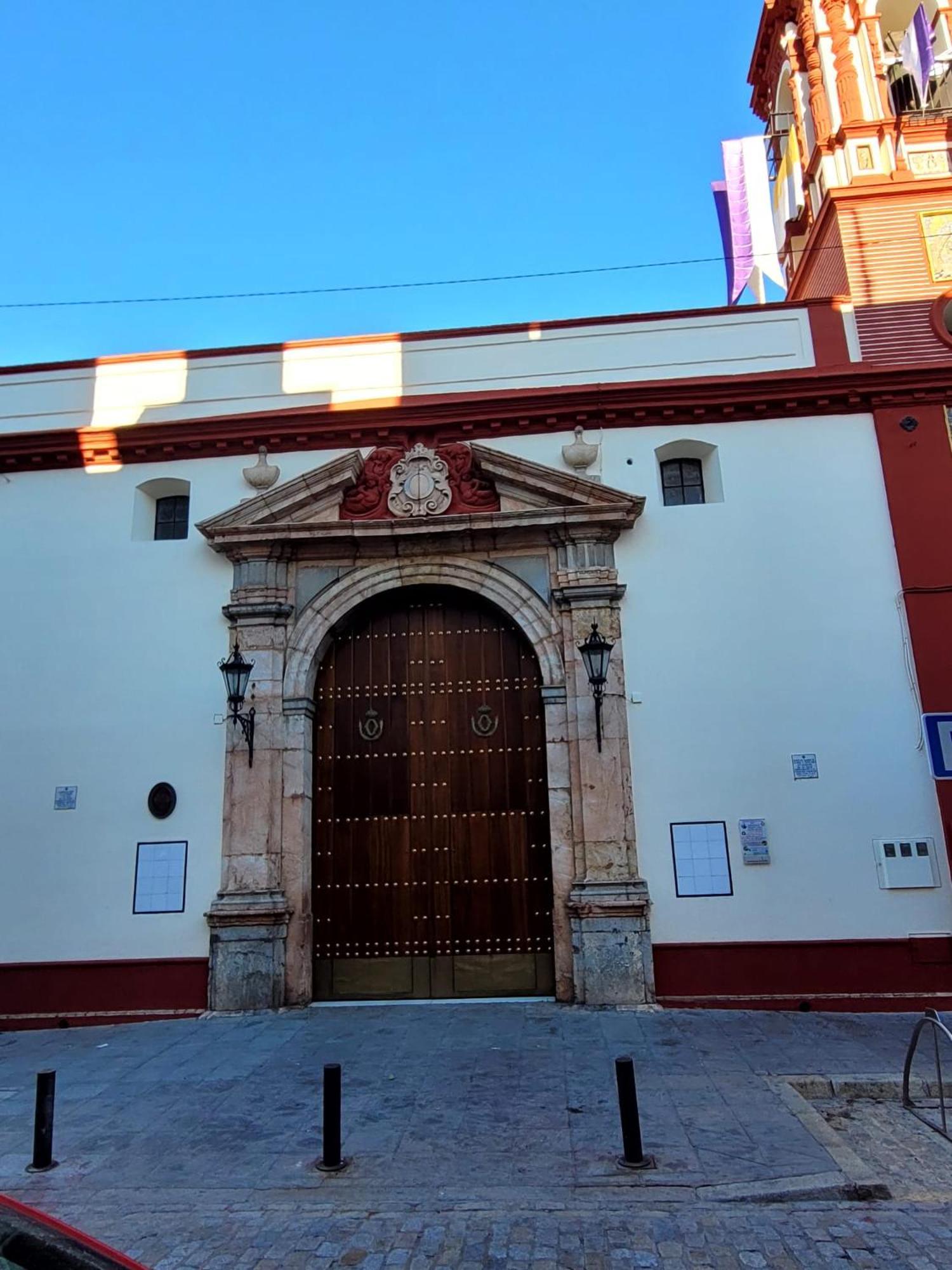 Triana Castilla Rio In Unique Building * Séville